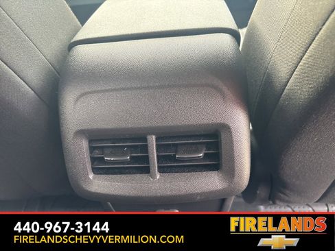 Used 2023 Chevrolet Equinox LT image 36