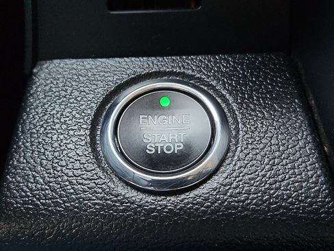 Used 2019 Ford F150 Lariat w/ Equipment Group 502A Luxury image 20