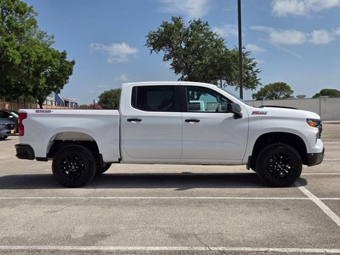 Used 2025 Chevrolet Silverado 1500 Custom Trail Boss AWD/4WD image 2