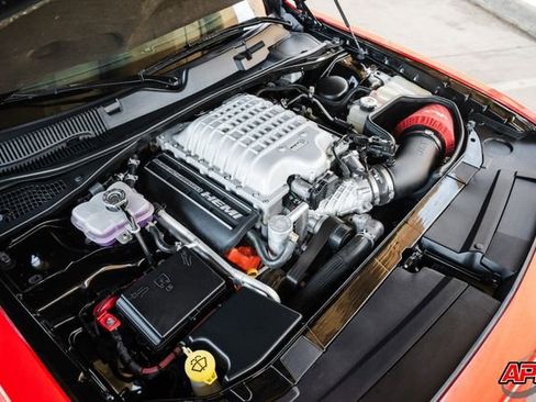 Used 2016 Dodge Challenger SRT Hellcat RWD image 76