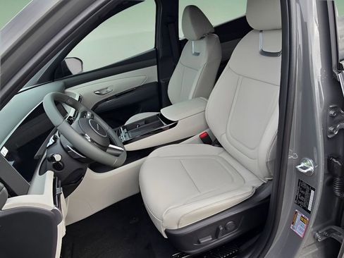 New 2026 Hyundai Tucson Limited image 13