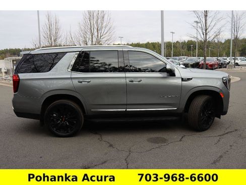 Used 2024 GMC Yukon SLT w/ SLT Premium Package image 8
