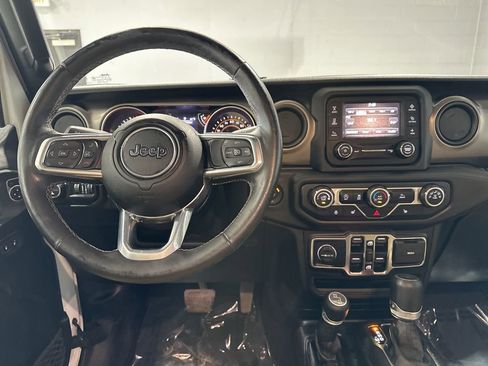 Used 2020 Jeep Gladiator Sport w/ Quick Order Package 24S AWD/4WD image 9