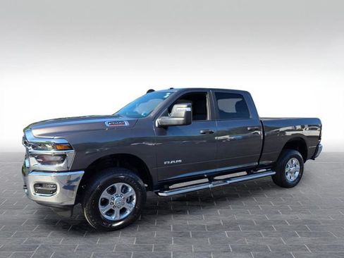Used 2026 RAM 2500 Big Horn AWD/4WD image 3