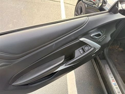 Used 2018 Chevrolet Camaro LT RWD image 8