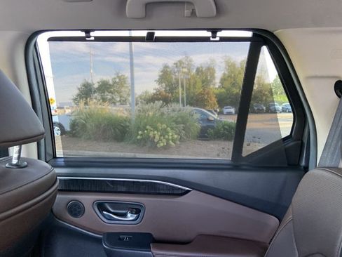 Used 2025 Honda Pilot Elite image 44