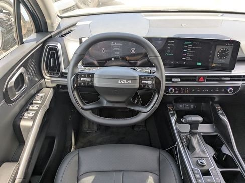 New 2026 Kia Sorento S w/ S Panoramic Sunroof Package FWD image 17