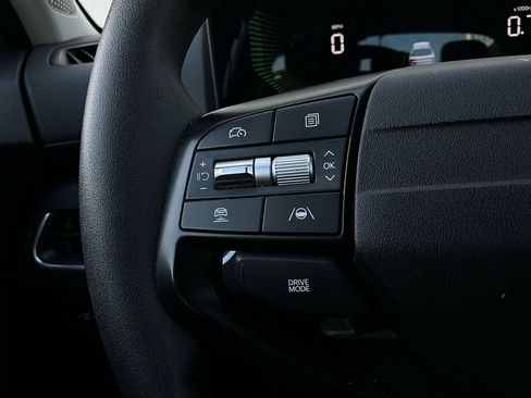 Used 2025 Kia K4 LXS image 34