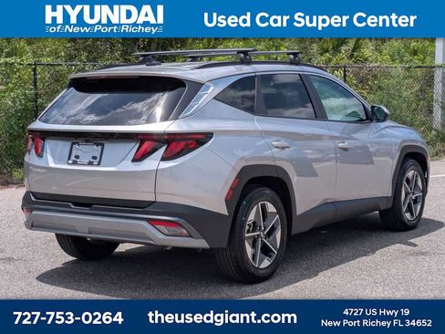 Used 2025 Hyundai Tucson SEL FWD image 5