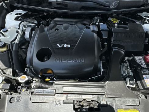 Used 2023 Nissan Maxima Platinum w/ Sport Mat Group FWD image 21