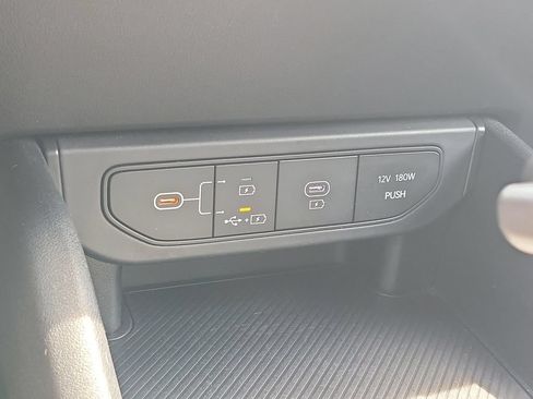 Used 2025 Kia K4 FWD image 30