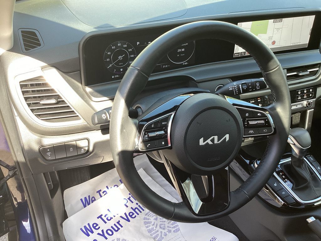 Used 2025 Kia Seltos EX w/ EX Sunroof Package AWD/4WD image 16