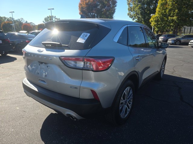 Used 2022 Ford Escape SEL AWD/4WD image 9