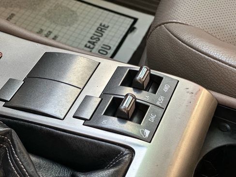 Used 2015 Lexus GX 460 w/ Premium Package image 17