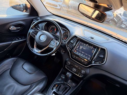 Used 2021 Jeep Cherokee Limited w/ Elite Package image 14