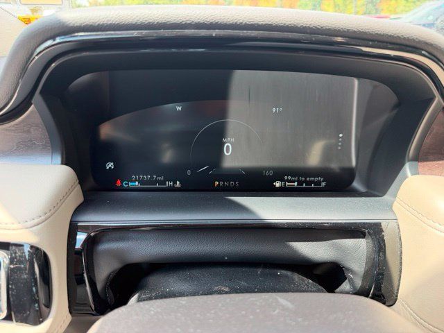 Certified 2023 Lincoln Nautilus Reserve w/ Equipment Group 202A AWD/4WD image 13