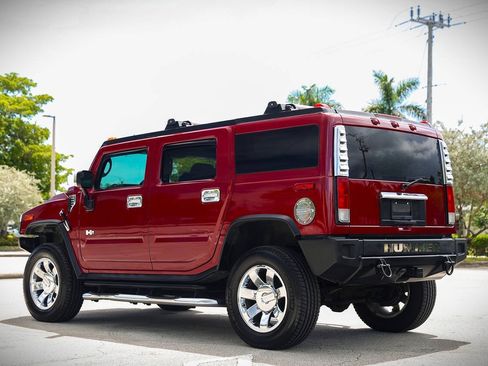 Used 2005 HUMMER H2 w/ Preferred Equipment Group AWD/4WD image 6