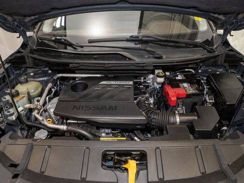 Used 2022 Nissan Rogue SV image 18