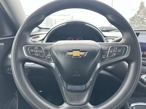 Used 2023 Chevrolet Malibu LT FWD image 19
