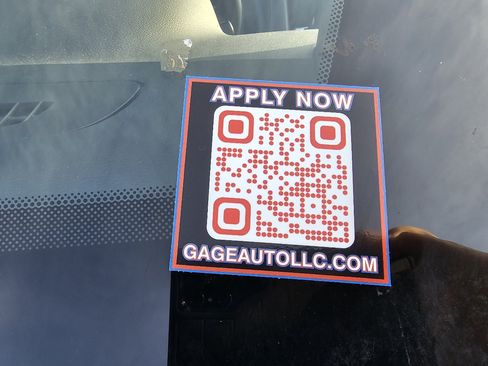 Used 2009 Chevrolet HHR LT image 20