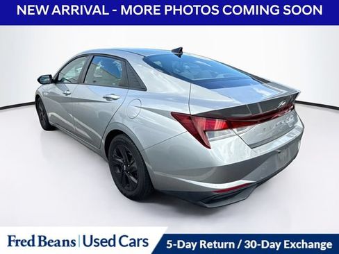 Used 2021 Hyundai Elantra SEL FWD image 4