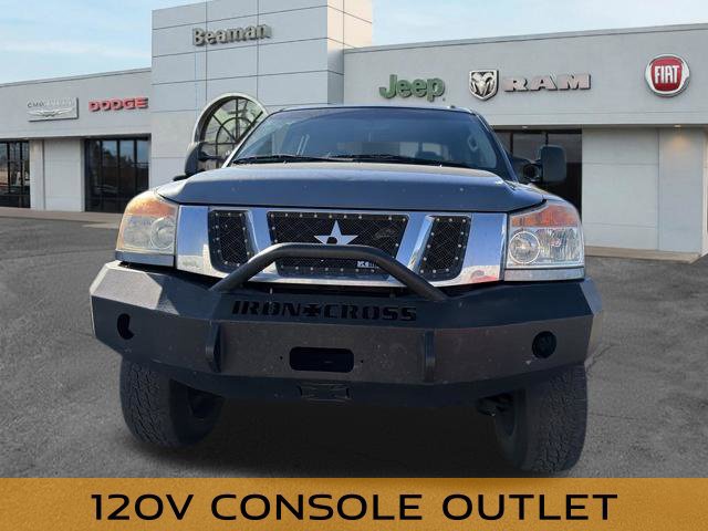 Used 2014 Nissan Titan SV w/ SV Premium Utility Package AWD/4WD image 22