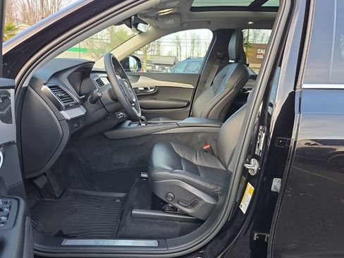 Certified 2023 Volvo XC90 B5 Core w/ Protection Package Premier image 4