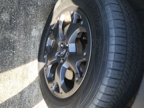 Used 2021 Subaru Crosstrek 2.5i Sport w/ Moonroof Package image 3