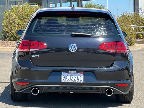 Used 2017 Volkswagen GTI S FWD image 8