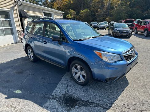 Used 2016 Subaru Forester 2.5i w/ Alloy Wheel Package image 3