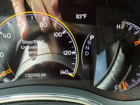 Used 2017 Jeep Grand Cherokee Laredo 75th Anniversary image 12