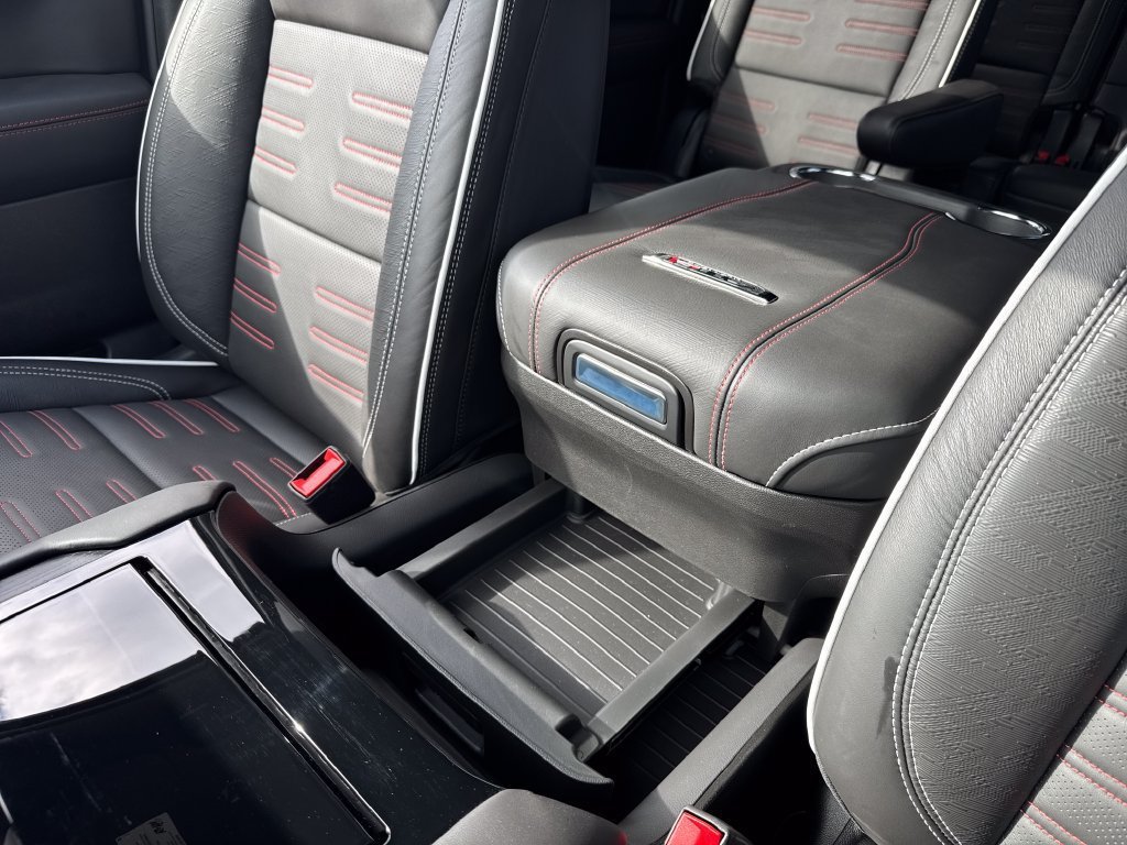 Used 2026 GMC Yukon XL AT4 Ultimate w/ LPO, Floor Liner Package AWD/4WD image 50