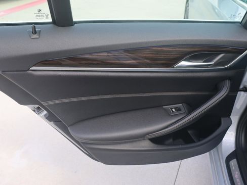 Used 2018 BMW 530i xDrive image 18