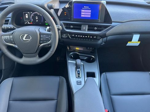 New 2026 Lexus UX 300h FWD image 15