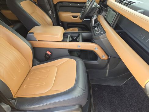Used 2020 Land Rover Defender 110 X AWD/4WD image 9