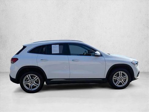 Used 2021 Mercedes-Benz GLA 250 4MATIC image 4