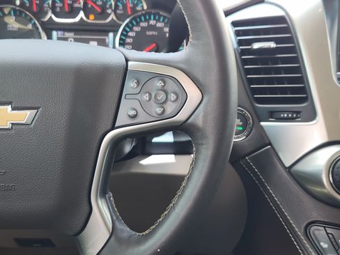 Used 2018 Chevrolet Tahoe LT w/ Luxury Package RWD image 29