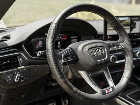 Used 2025 Audi S5 Premium Plus w/ Premium Plus Package AWD/4WD image 10
