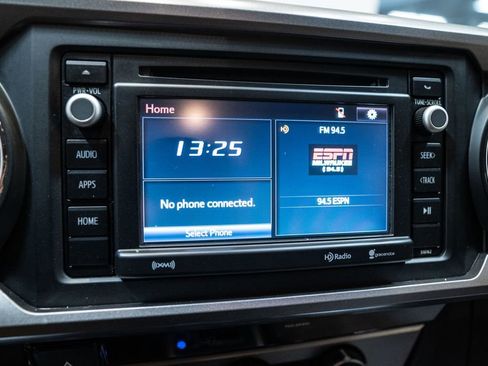 Used 2018 Toyota Tacoma SR5 image 22