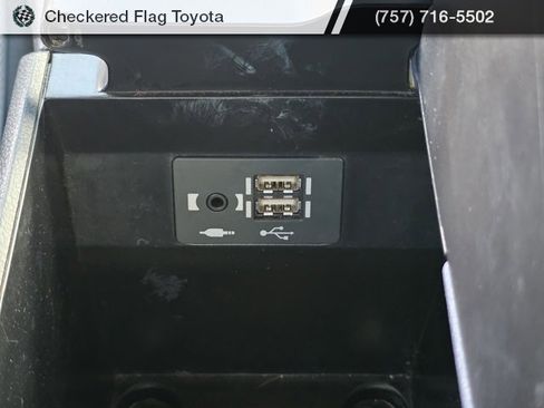 Used 2021 Lexus UX 250h w/ Premium Package image 40