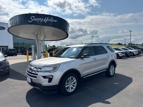 Used 2019 Ford Explorer XLT w/ Equipment Group 202A AWD/4WD image 1