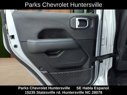 Used 2023 Jeep Wrangler Unlimited Rubicon 4xe w/ Cold Weather Group AWD/4WD image 25