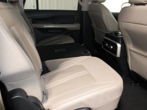Used 2024 Ford Expedition Max Limited AWD/4WD image 32