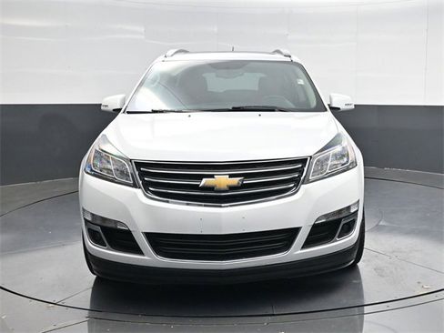Used 2017 Chevrolet Traverse LT image 8