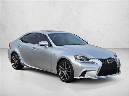 Used 2016 Lexus IS 350 image 3