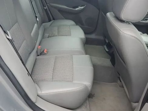 Used 2017 Chevrolet Impala LT FWD image 17