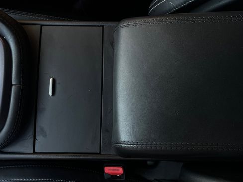 Used 2019 Jaguar F-TYPE Convertible image 13