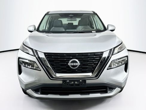 Used 2023 Nissan Rogue SV AWD/4WD image 2