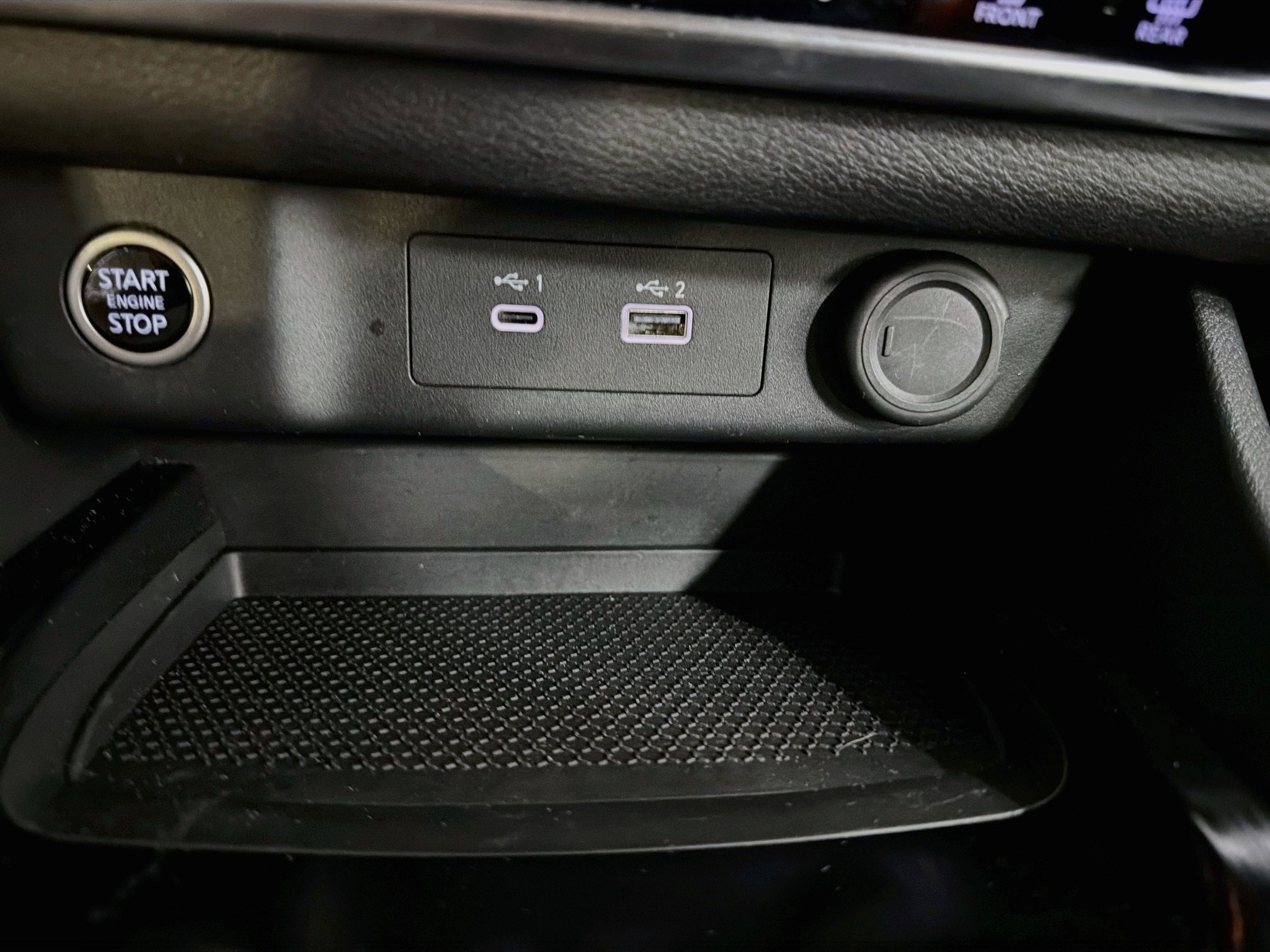 Used 2023 Nissan Rogue SV w/ SV Premium B Package FWD image 30