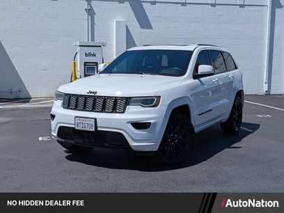 Used 2020 Jeep Grand Cherokee Altitude